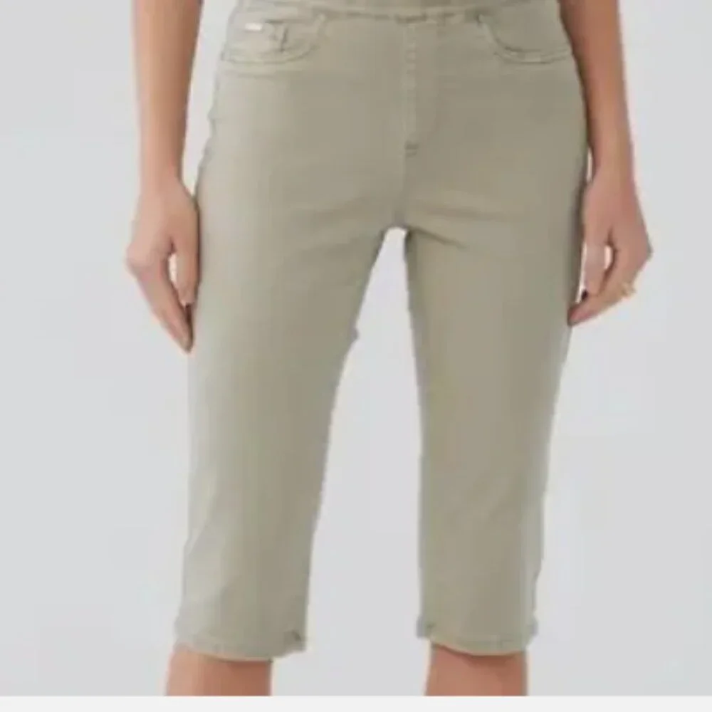 FDJ French Dressing Jeans Pedal Pusher Capri Sz 4 High Rise Khaki / Beige EUC - Picture 12 of 13